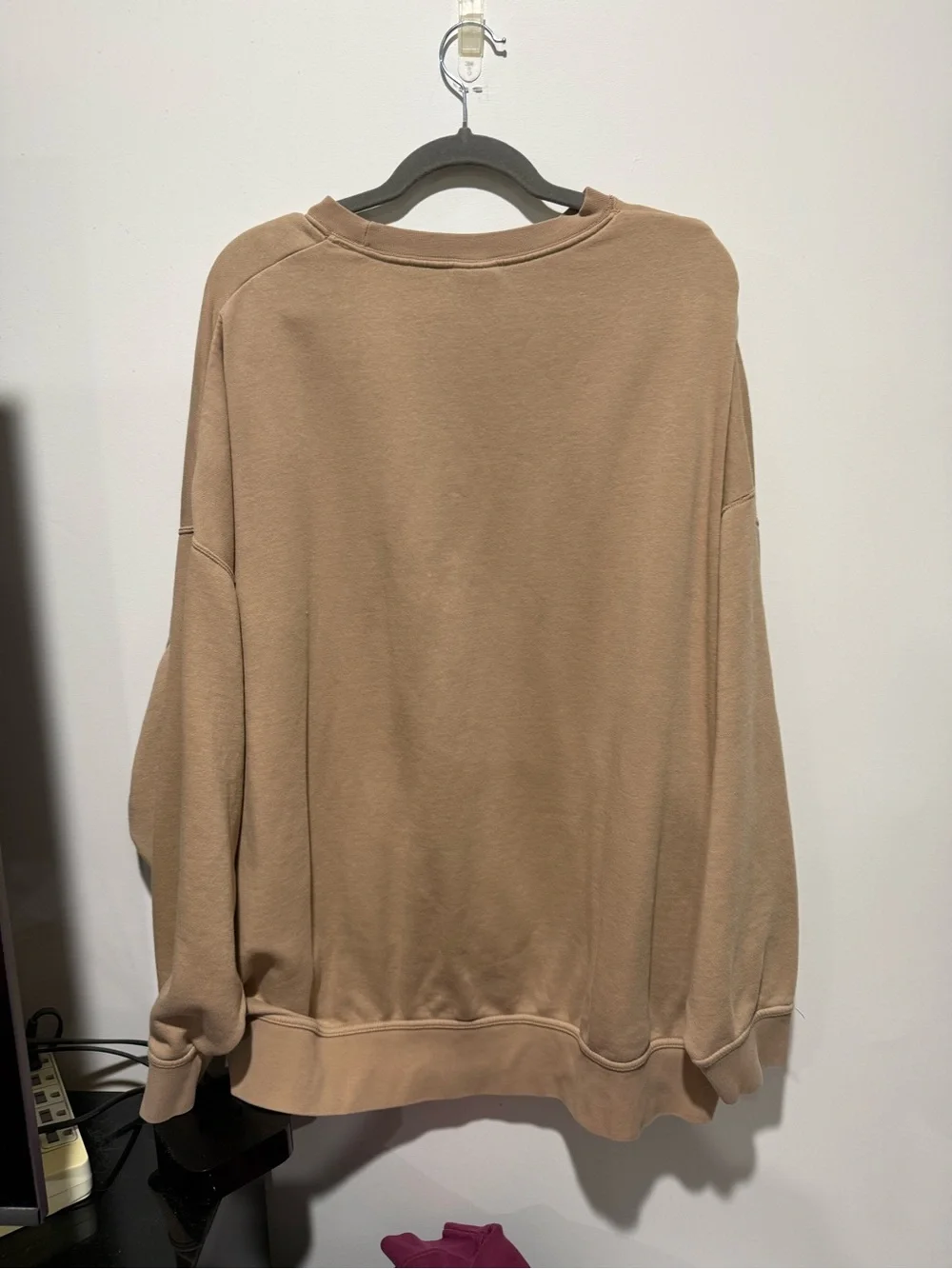 Nike Men's Beige/Tan Crewneck Sweatshirt with Small Swoosh